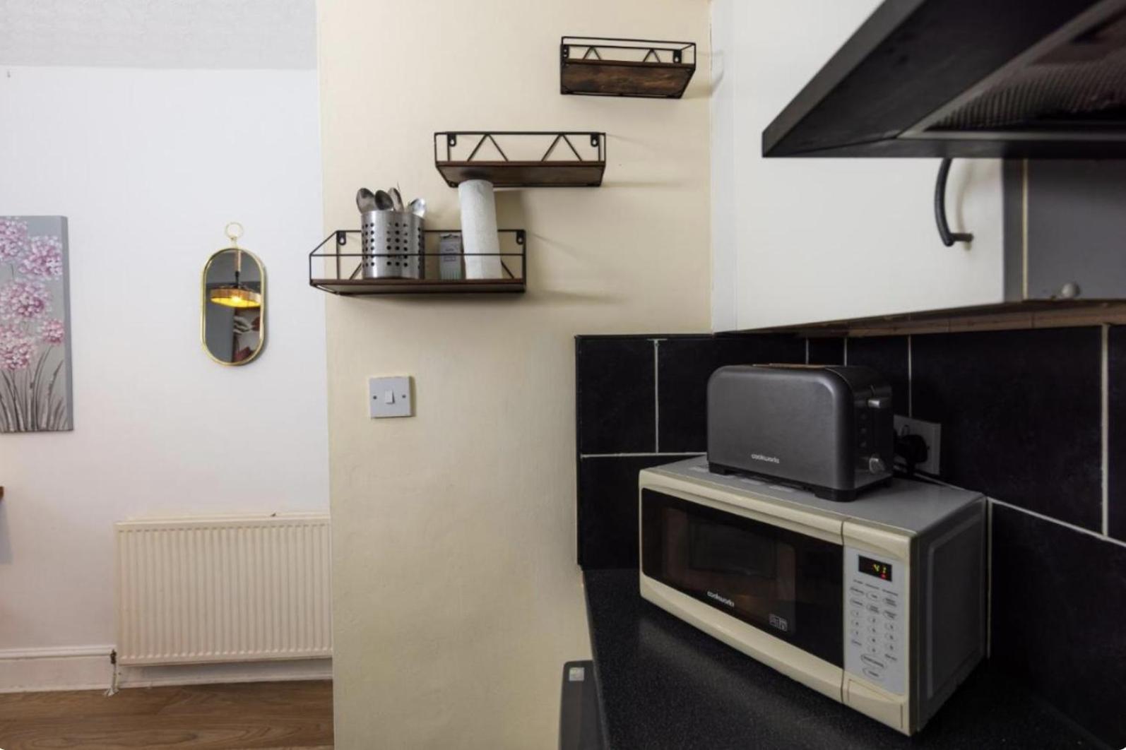 Warm & Welcoming In City Centre - Meadows 6 Appartement *