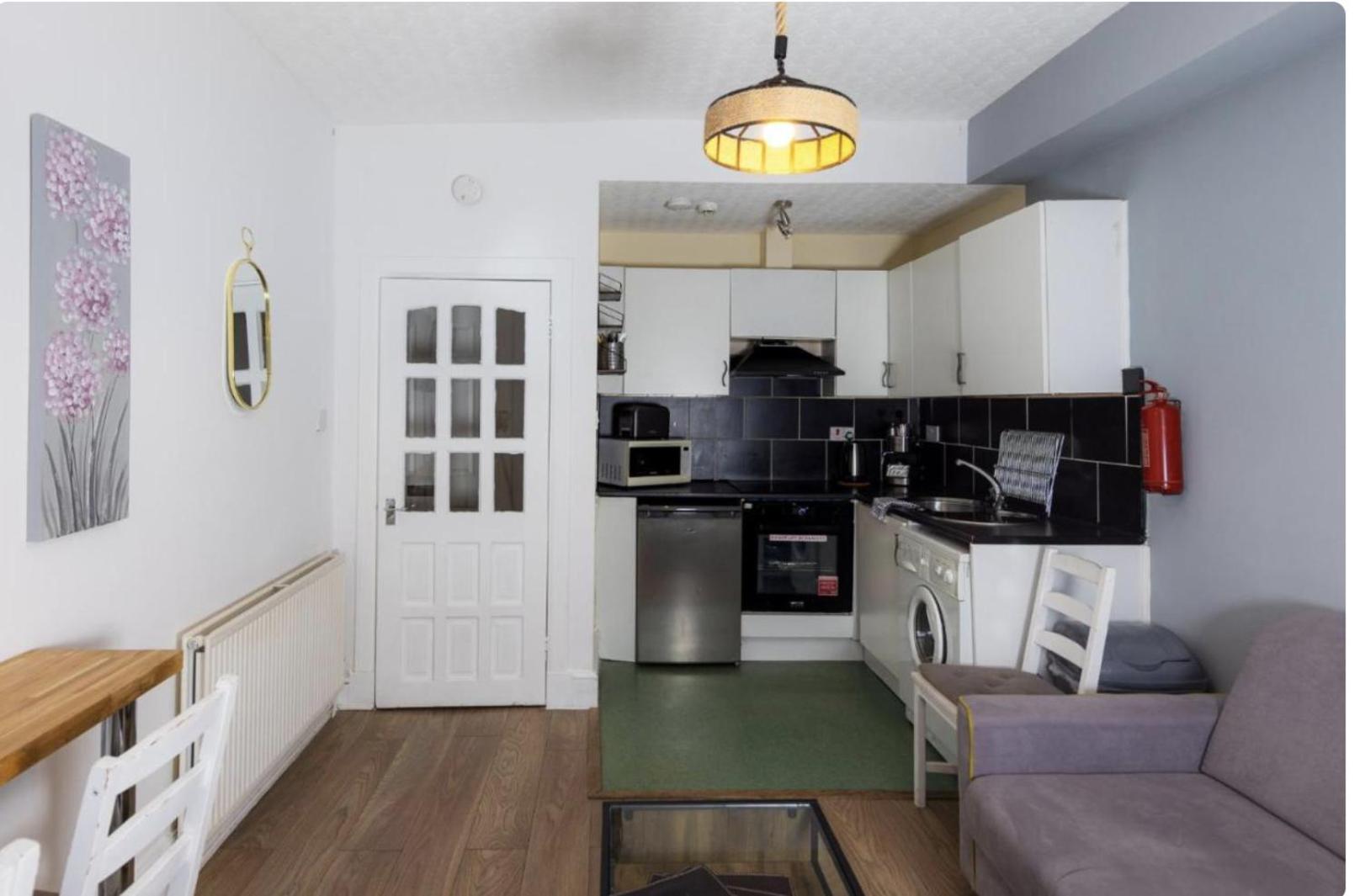 Warm & Welcoming In City Centre - Meadows 6 * Édimbourg